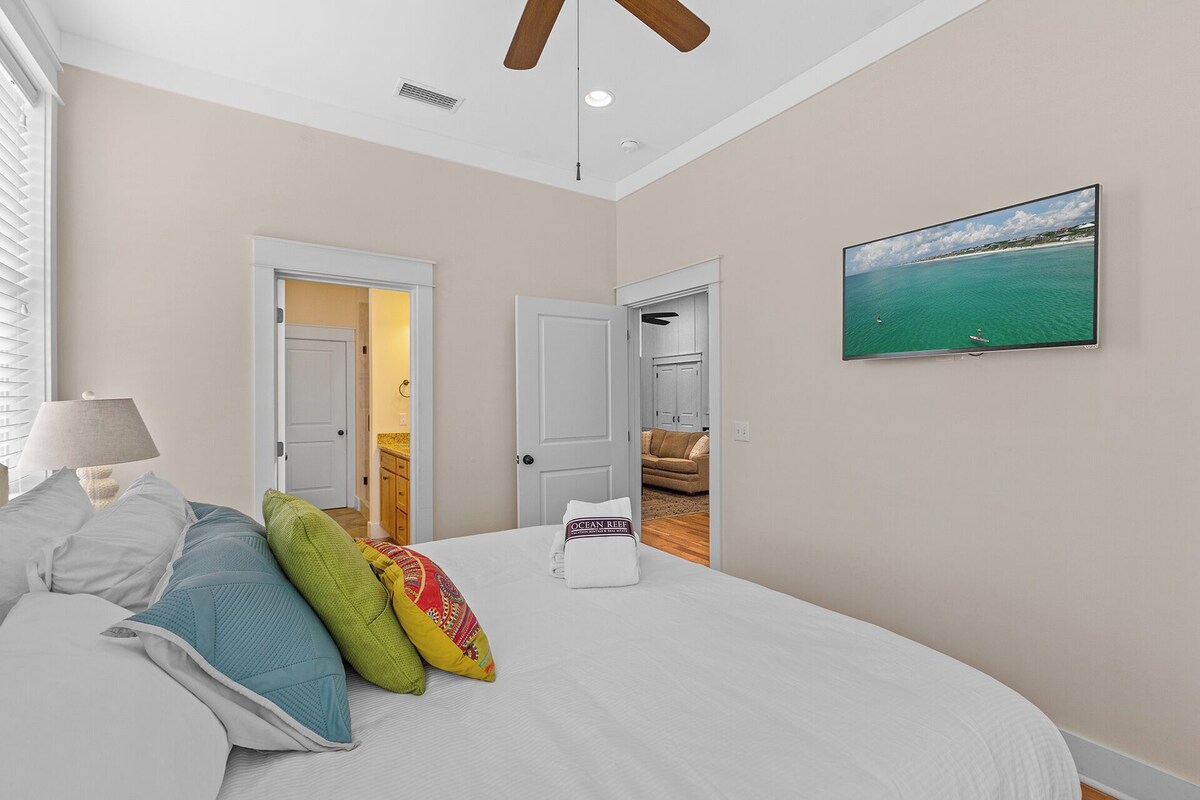 Photo 13 of Take It Easy - Pet-Friendly Destin Vacation Home, Golf Cart, Heated Pool!