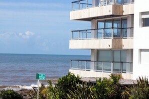 Front of property - Oceana Suites Terrazas del Faro (Punta del Este)
