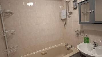 Towels, soap, shampoo, toilet paper