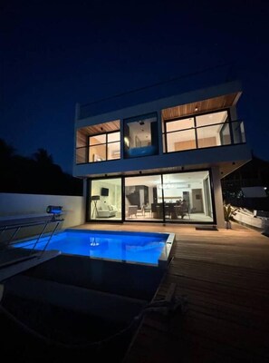 Pool - Hermosa Casa Frente al Mar (Isla Mujeres)