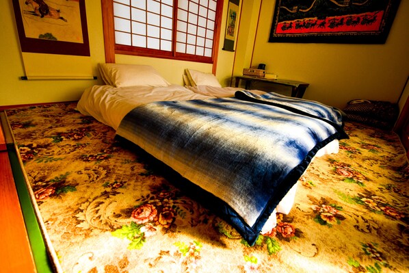 4 chambres, lit de bébé portatif, Wi-Fi, literie fournie