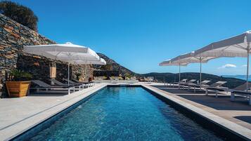 Outdoor pool, pool loungers