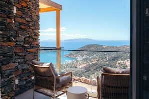 Apartment | Balcony - Melianthos Villas (Sifnos)