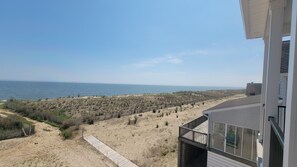 Property grounds - 402 Bay Front Rd Water & Beach Front Broadkill Pet Friendly Sleeps 12 4Bed 4Bath (Milton)