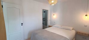 3 Schlafzimmer, Bügeleisen/Bügelbrett, Reisekinderbett, WLAN