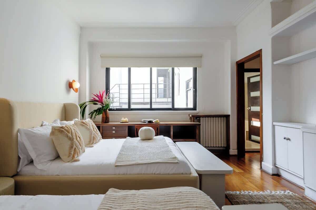 6 slaapkamers, een strijkplank/strijkijzer, reisbedje, wifi