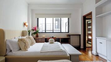 6 slaapkamers, een strijkplank/strijkijzer, reisbedje, wifi