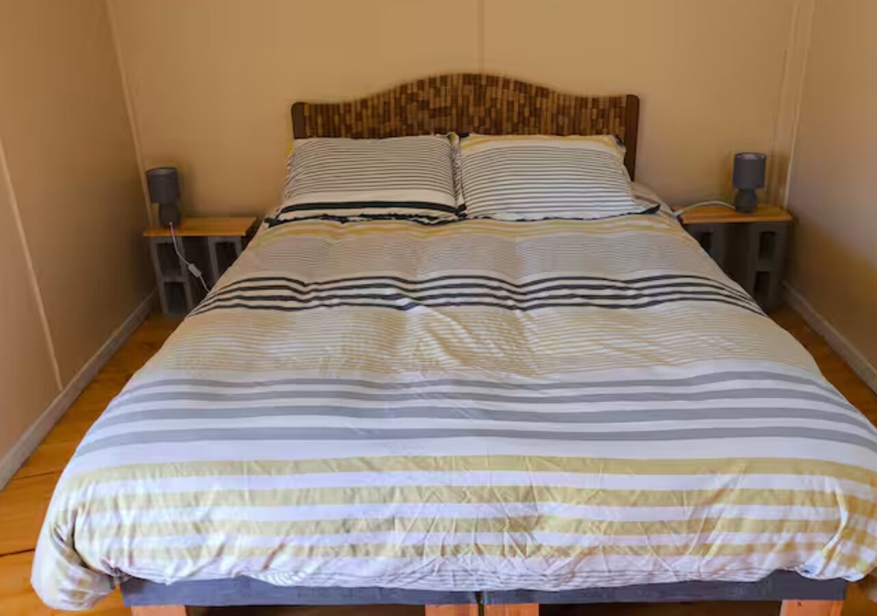 2 bedrooms, desk, travel crib, free WiFi