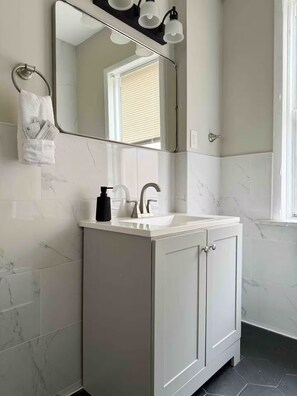Hårtørrer, håndklæder, Sæbe, Shampoo