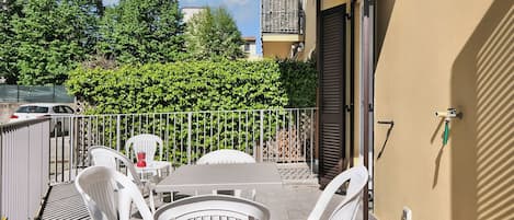 Appartement Confort, balcon, vue ville | Terrasse/Patio