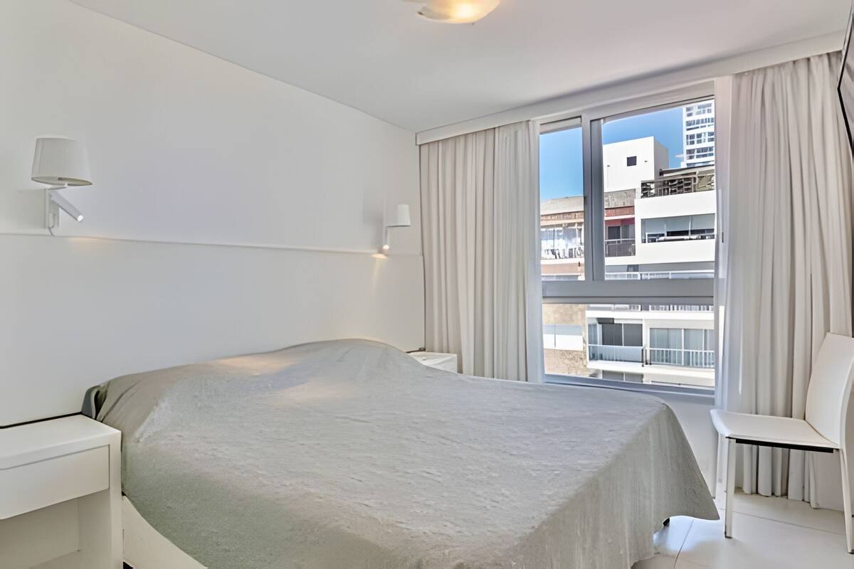2 habitaciones, decoración personalizada y muebles diferentes