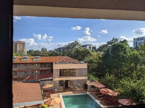 Pool - Bliss haven Gold one bedroom fully furnished apartment 5 (Nairobi)