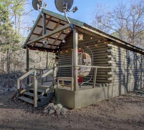 Exterior - Ouachita Crystal Cabin 1 a couples/single retreat (Mount Ida)