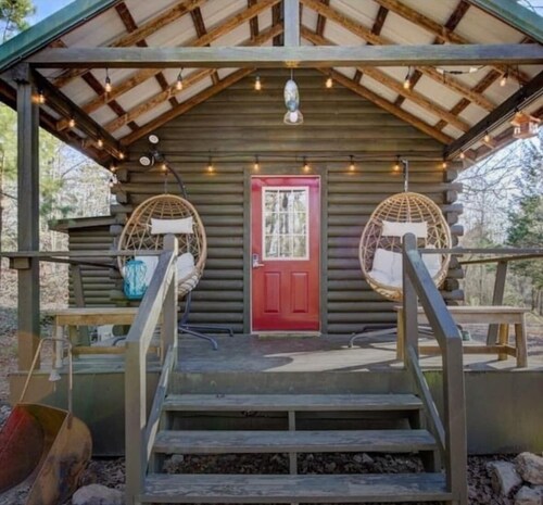 Ouachita Crystal Cabin 1 a couples/single retreat