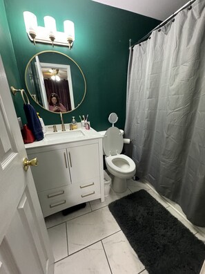 Towels, toilet paper