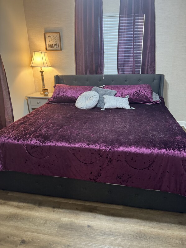 3 bedrooms, WiFi, bed sheets - WALKING DISTANCE FROM MASTERS GOLF COURSE! (Augusta)