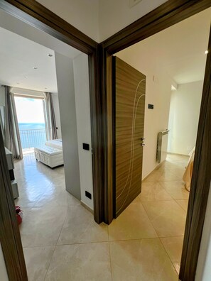 2 chambres, fer et planche à repasser, lit de bébé portatif, Wi-Fi