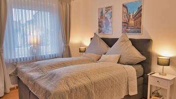 2 bedrooms, iron/ironing board, WiFi, bed sheets