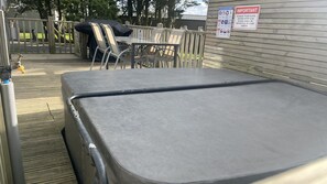 Cabaña | Restaurante al aire libre
