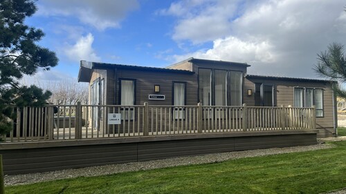 Pet Friendly 2-bed Lodge Near Preston & Blackpool