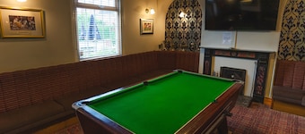 Eyrearms