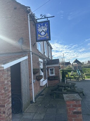 Terrace/patio - Eyrearms (Retford)
