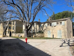 Exterior - Splendide T3 Avec Piscine + Terrasse à 7 min Daix (Aix-en-Provence)
