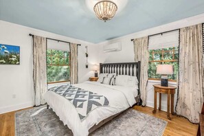 4 bedrooms, travel cot, free WiFi, bed sheets - Mayacamas Mountain Retreat at The County Line (Glen Ellen)