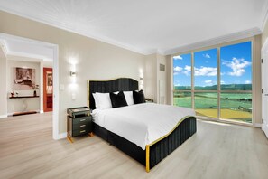 1 bedroom, iron/ironing board, free WiFi, bed sheets - Skyline Serenity-Strip,Pool,F1 View-No Resort Fee (Las Vegas)