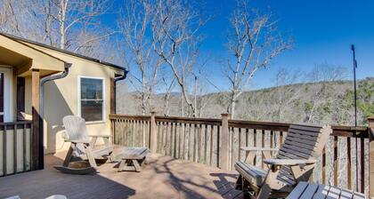 8 Mi to Lake Lure! Mtn-View Gem w/ Furnished Deck