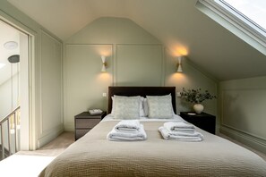 3 Schlafzimmer, Schreibtisch, Internetzugang, Bettwäsche