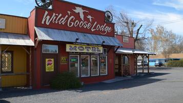 Fachada de la propiedad