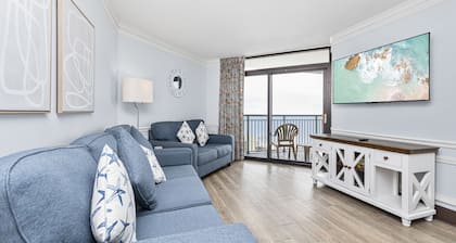 Spacious 3 Bedroom Oceanview Condo at Sand Dunes Resort