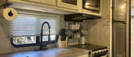 Fridge, microwave, oven, stovetop