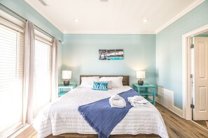 6 bedrooms, iron/ironing board, free WiFi, bed sheets - Spacious 6-bedroom ocean view home, 1 minute walk to beach!  (Carolina Beach)