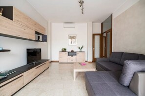 Smart TV - Como 101, downtown (Como)