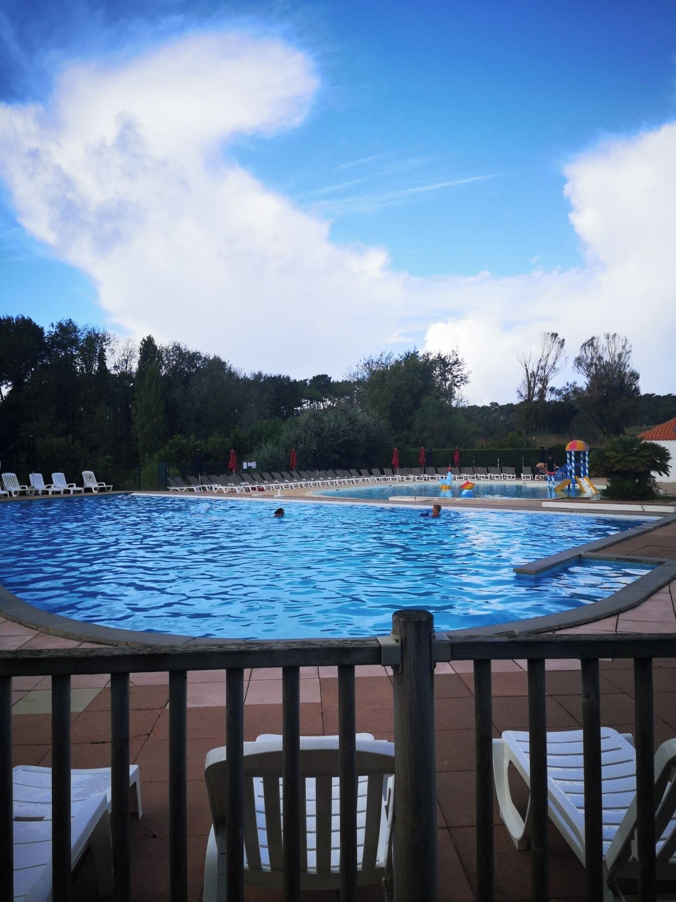 Piscine extérieure, piscine chauffée