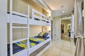 1 bedroom, travel cot, WiFi, bed sheets