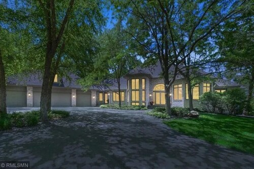 Beautiful Lake home with 6 person sauna