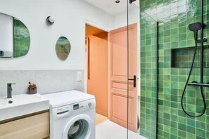 Haartrockner, Handtücher