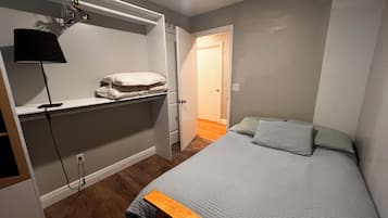 3 habitaciones, tabla de planchar con plancha y wifi gratis