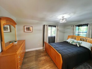 3 dormitorios, tabla de planchar con plancha, wifi gratis y ropa de cama