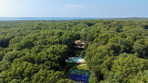 Newly Renovated, Serene Property with Heated Pool, Tennis, and Resort-Like Spa