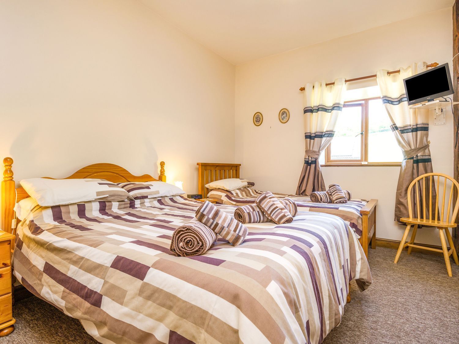 1 bedroom, individually decorated, individually furnished, free WiFi