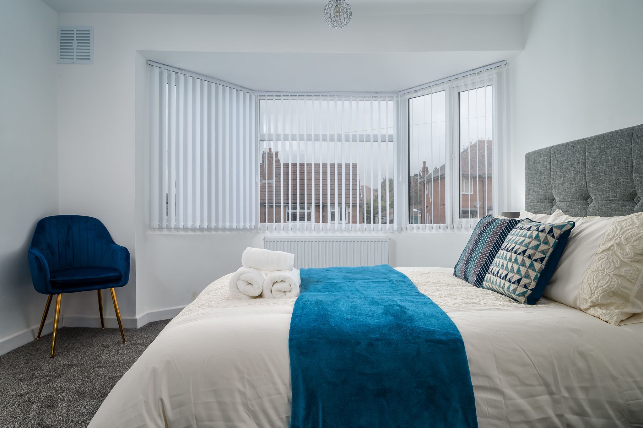 4 habitaciones, tabla de planchar con plancha y wifi gratis 