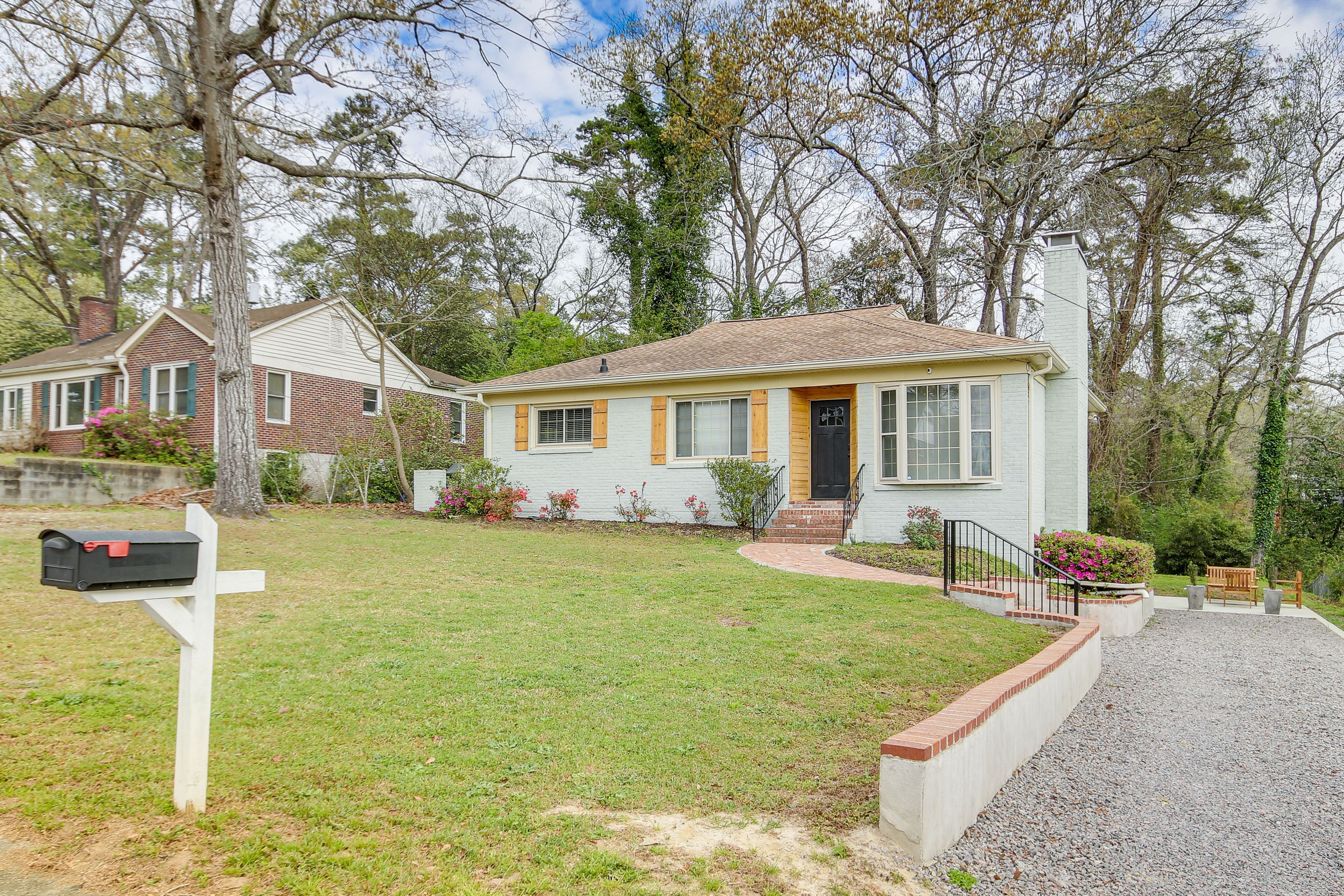Updated Columbia Home w/ Patio - 4 Mi to USC!
