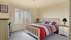 3 chambres, fer et planche Ă repasser, Wi-Fi gratuit, draps fournis