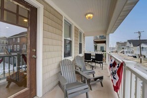 Property grounds - Beach St Bliss -  3BR Family House - Beach Block (Sea Bright)
