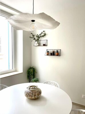 Dining - Logement Entier : Appartement - La Ciotat, France (La Ciotat)