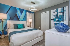 6 bedrooms, iron/ironing board, WiFi, bed sheets